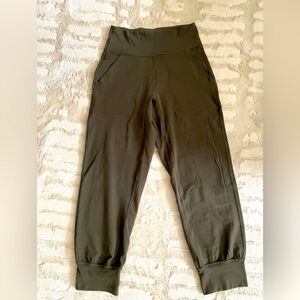 Lululemon Align Capris Olive size 4